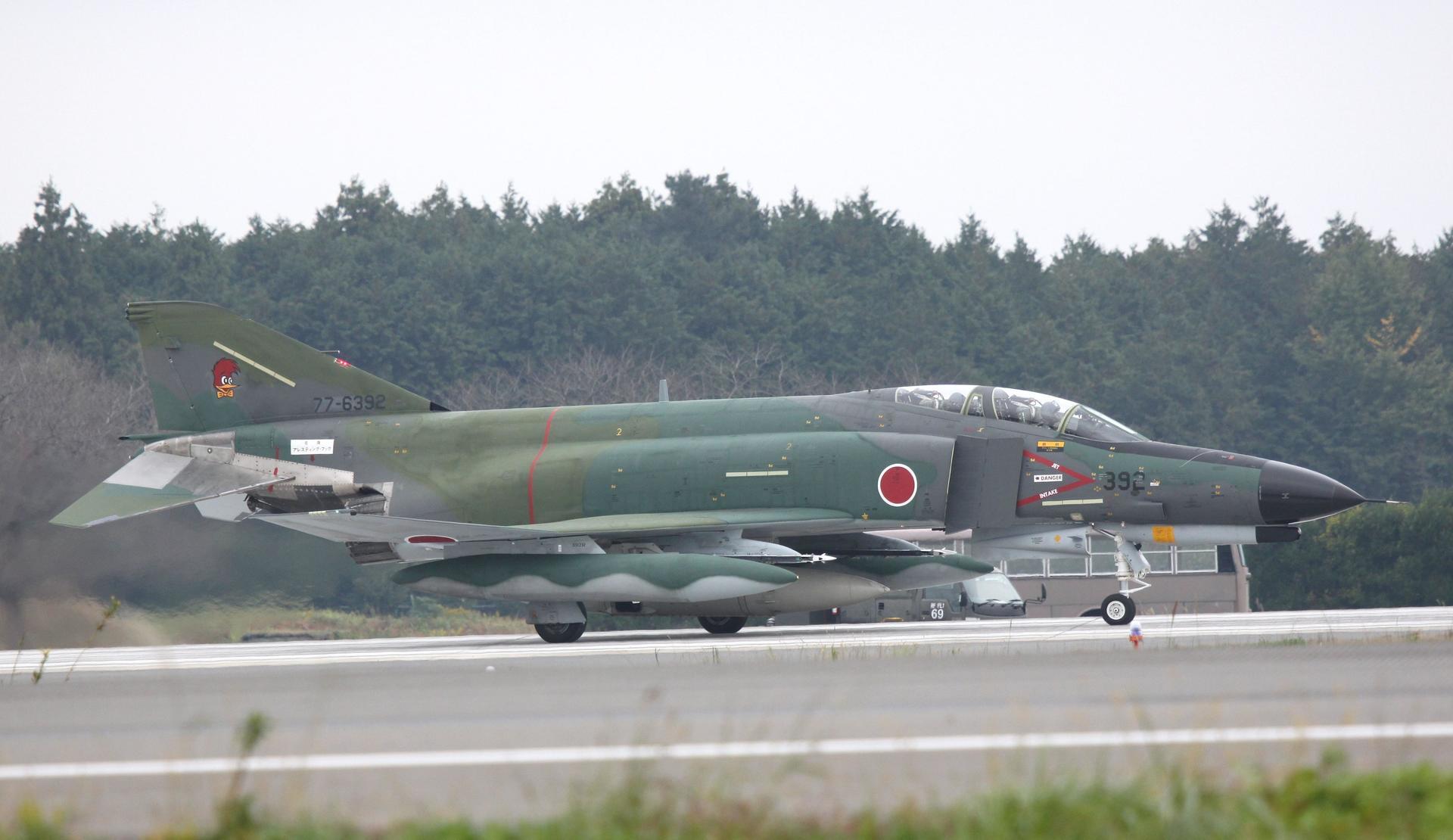 飛行機ネタ・もっと魅力的な偵察型ファントム（3月14日 晴れ時々